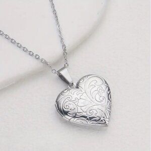 NWT Ornate Etched Heart Locket Necklace Silvery 16" to 18" Adjustable